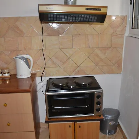 Ana Apartment *