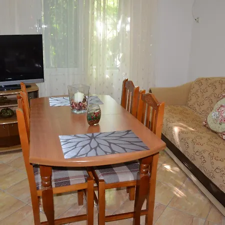 Ana Apartment *